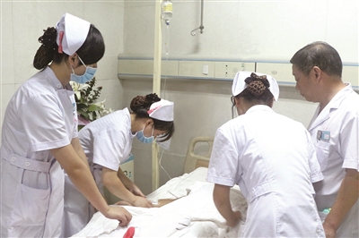 为什么按压腹部也可以抢救心脏呼吸骤停患者？